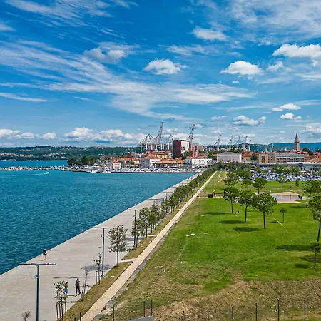 Apartment Romantic Molet - Happy Koper